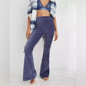 Aerie Groove-On Rib Velour High-Waisted Flare Pant, Blue, Size Large Short